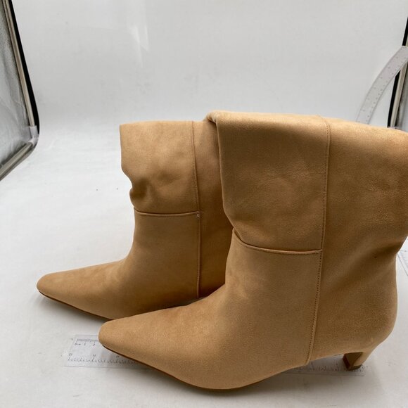 NWT Women Stretchy Knee High Boots Closed Square Toe Low Kitten Heel Nude - Picture 4 of 8